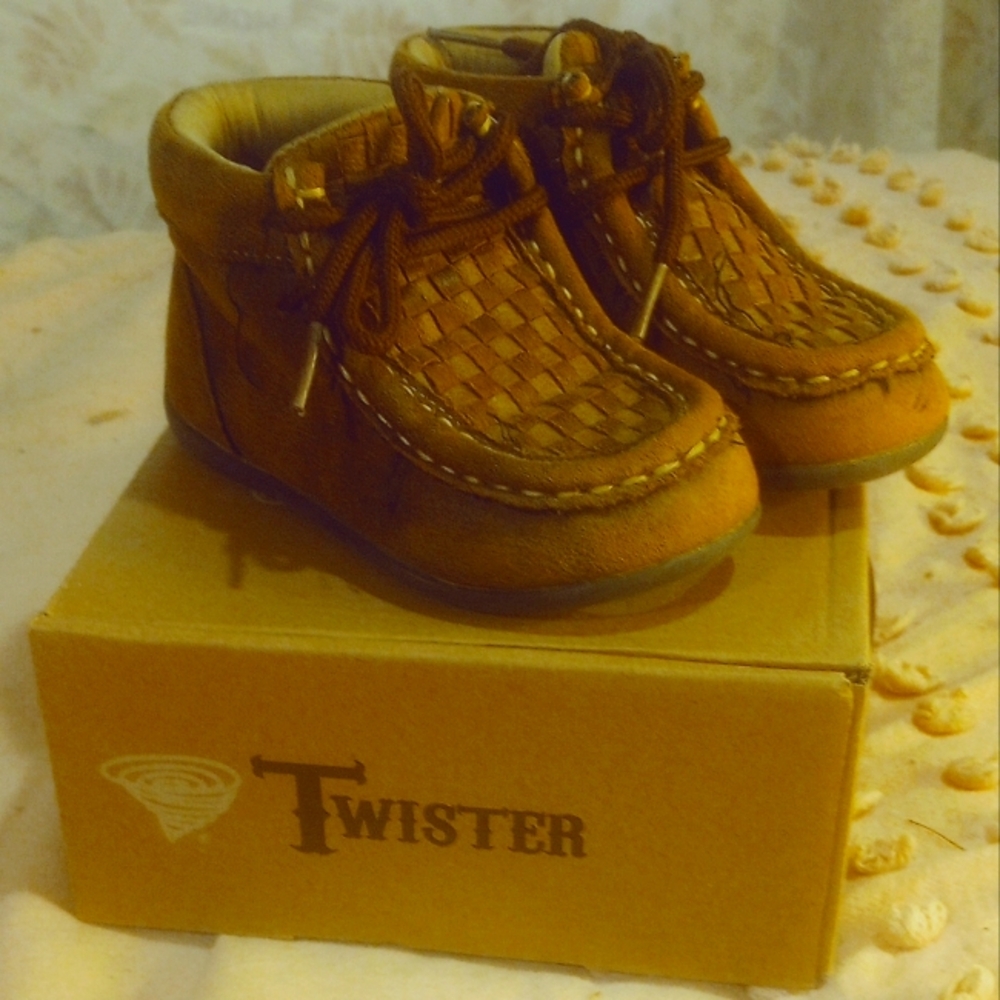 Boys twister slip on shoes new in box